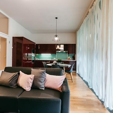 Luxury Downtown Appartement Mit Garage Грац Екстер'єр фото