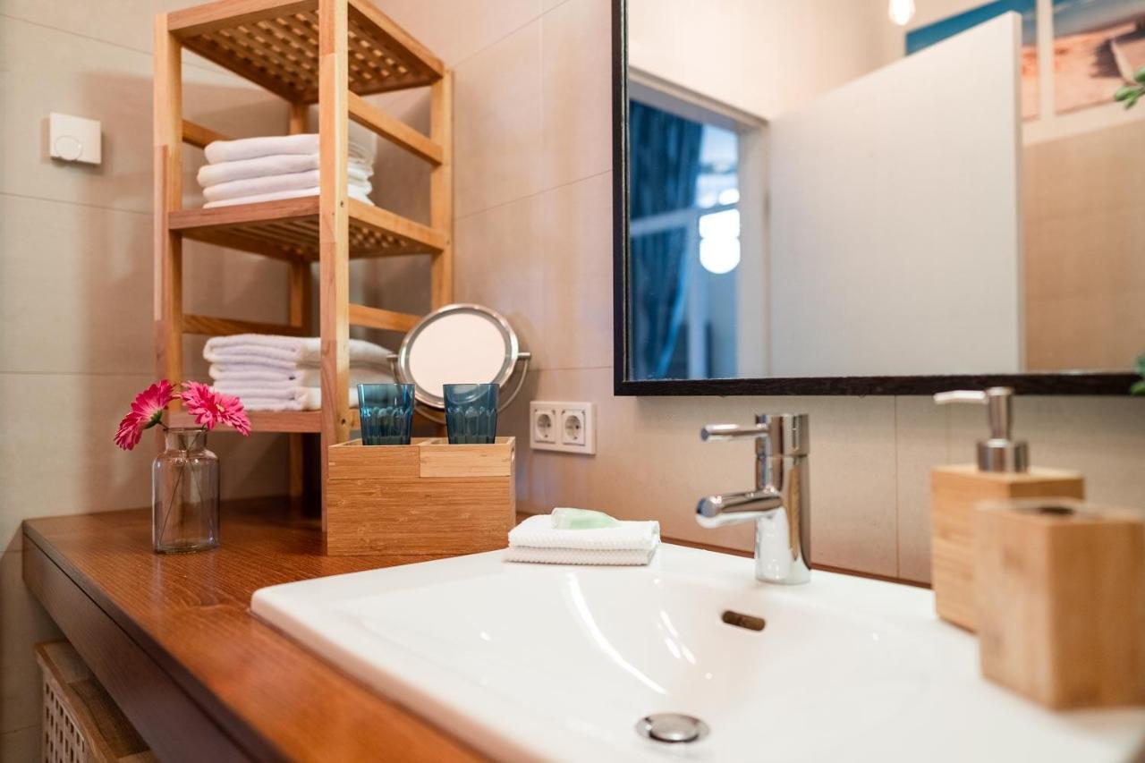 Luxury Downtown Appartement Mit Garage Грац Екстер'єр фото