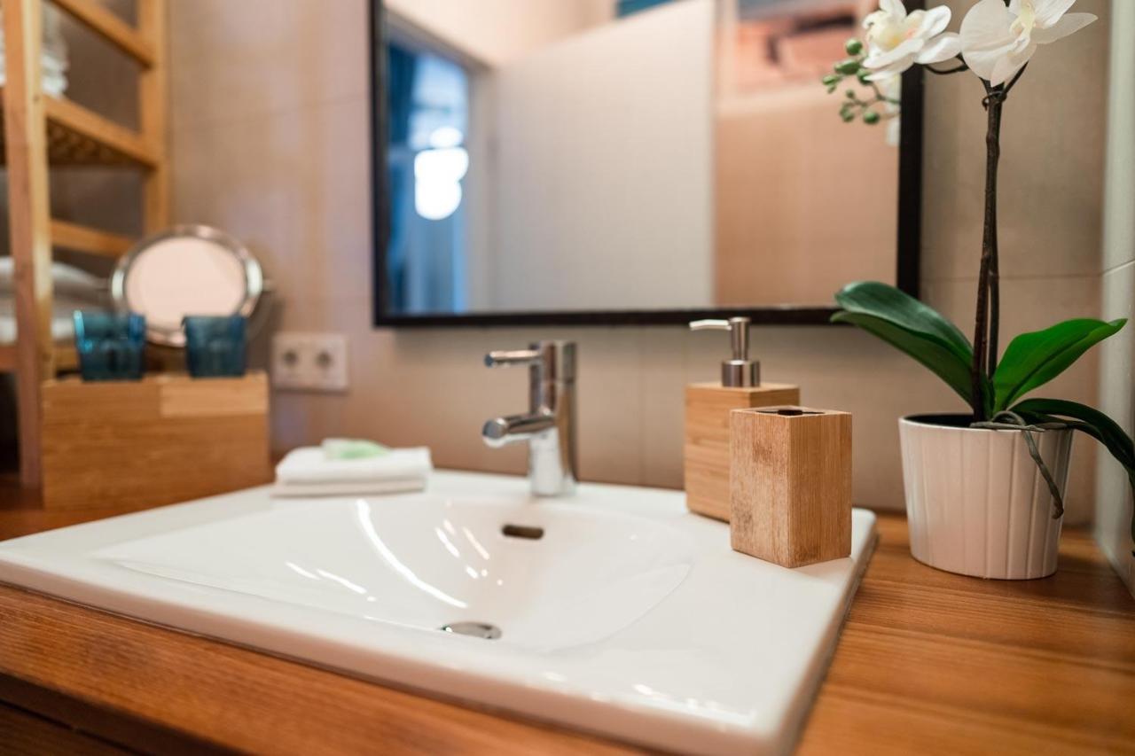 Luxury Downtown Appartement Mit Garage Грац Екстер'єр фото